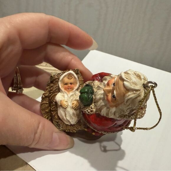 Vintage Kneeling Praying Santa with Baby Jesus Christmas Ornament - Picture 8 of 15